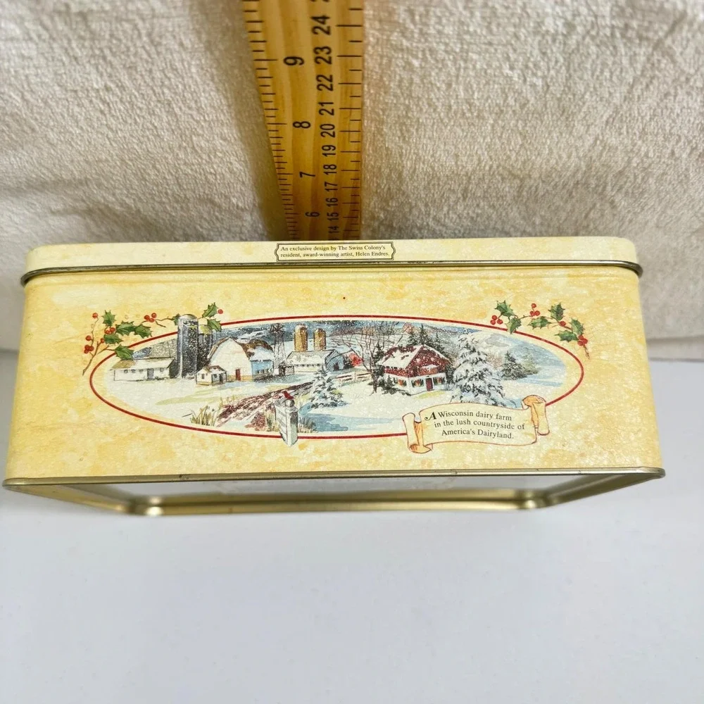 Swiss Colony VTG Xmas Tin Monroe Wisconsin Helen Endres Winter Scene brownie box